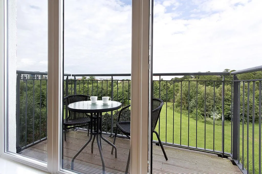 Lochend Park View Apartment Edinburgh