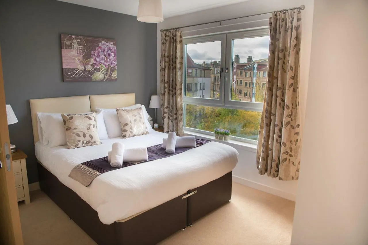 Lochend Park View Apartment Edinburgh