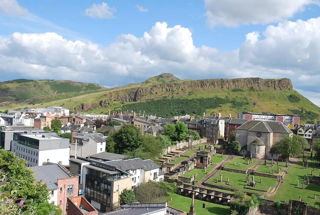 Lochend Park View Apartment Edinburgh