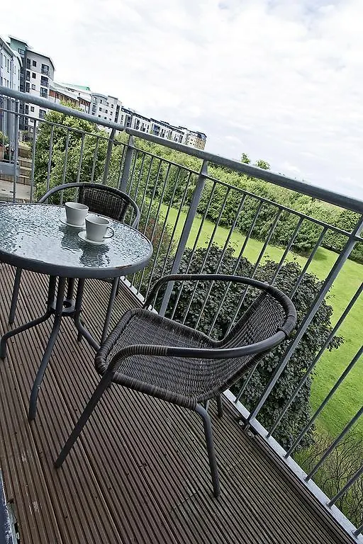 Lochend Park View Apartment Edinburgh 0*,